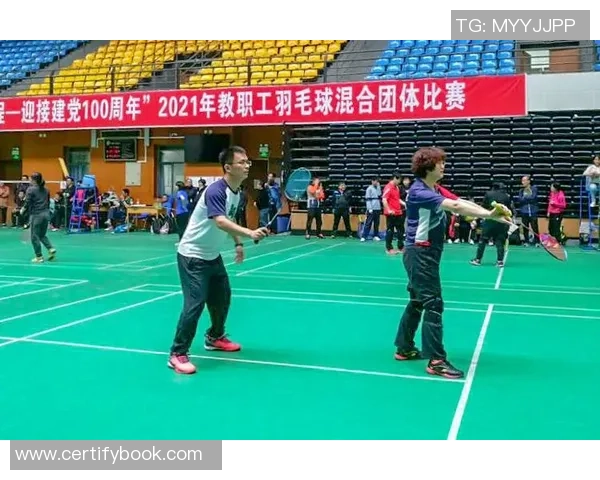 南京羽毛球队与杭州羽毛球队赛后复盘速度对比分析